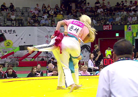 '2019 추석특집 아육대' 3년 만에 부활한 씨름! BTS-트와이스 잇는 천하장사는 누구?!