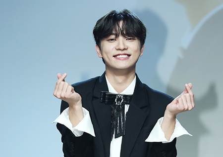 [포토] 이우, 상큼 발랄 하트