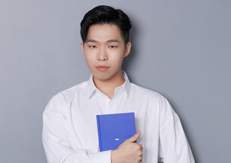 AKMU 이찬혁, 소설·음원 부문 1위 등극! ‘물 만난 물고기’, 출판계 뜨거운 반향