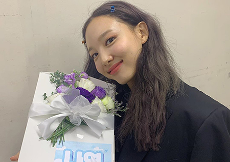 트와이스 나연, 팬미팅서 ‘올드보이’ 최민식으로 변신(Feat. 군만두)