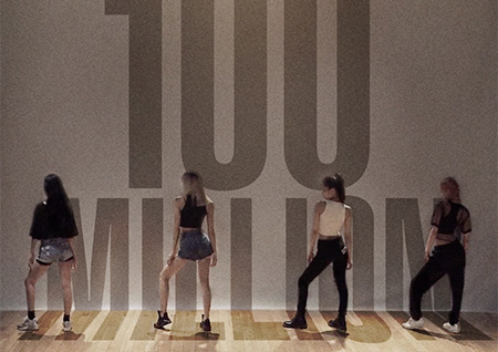 블랙핑크, 데뷔곡 '휘파람' 안무영상 1억 뷰 돌파! 음악 팬 꾸준한 ♥