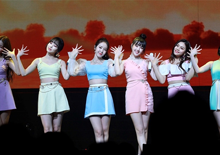 여자친구, 亞 투어 'GO GO GFRIEND!' 성료… "소중한 추억, 행복해"