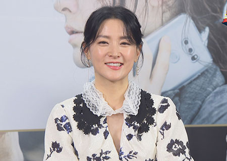 '섹션TV' 이영애, "엄마가 배우인 걸 아는 아이들… 아들은 무관심"