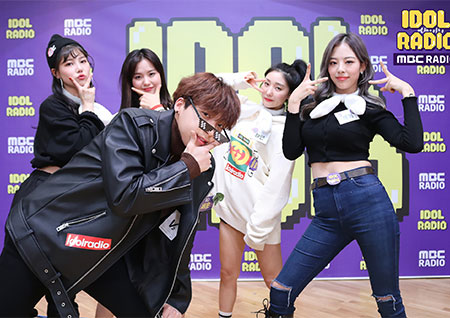 '아이돌 라디오' 로즈핑거, "우리는 힙합 걸그룹, '힙합 스웩' 보여드리겠다"