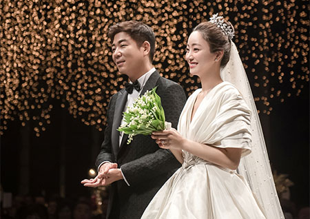서효림♥정명호, 결혼식 사진 공개… '설렘+행복' 가득한 표정