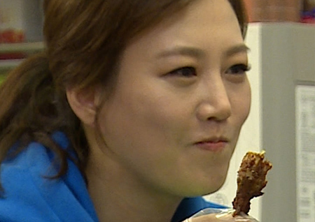 ‘슈돌’ 도플갱어 가족, 닭발 먹방... 장윤정 “이대로 촬영 접으면 안 되냐”