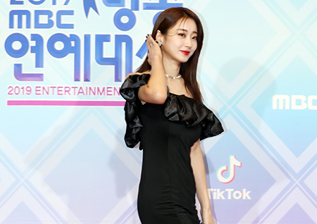 [포토] 경리, 시선 사로잡는 각선미