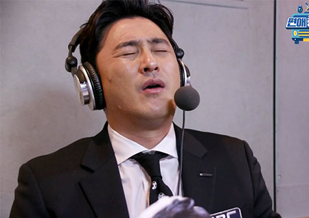 '편애중계' 안정환, 중계석에서 고함지른 이유는?! 궁극의 3단 표정변화