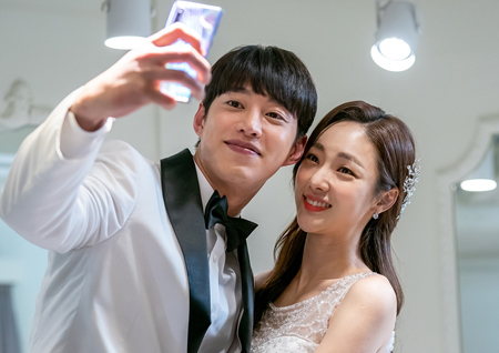 ‘두 번은 없다’ 박아인♡송원석, 드디어 결혼? ‘눈 호강’ 웨딩 스틸 공개