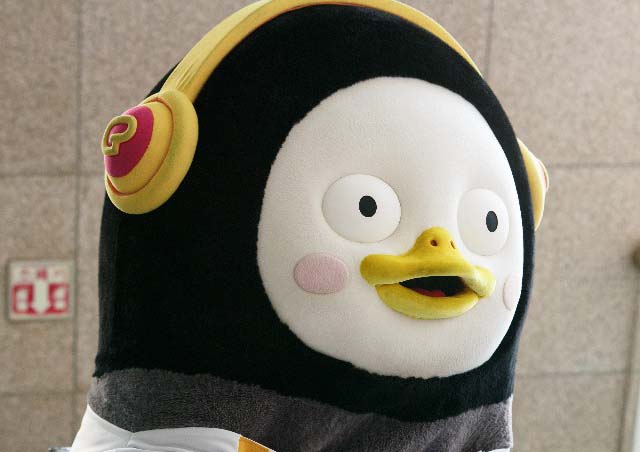 ‘스토브리그’ 펭수 특별 출연 “남극에서 드림즈 보러 왔습니다! 펭펭~!”