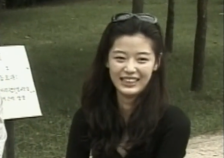 [M타임머신] 20년 전 어느 남고, ‘청순 여신’ 전지현이 강림했을 때 벌어진 일은? ‘폭소만발’