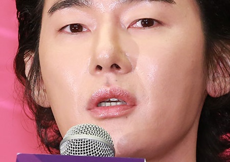 허지웅, 조주빈 텔레그램 사건 쓴소리…"단순 성교육 문제아냐"