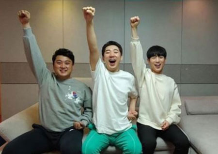 김호중-영기-안성훈, 동거시작→ '미스터트롯' 인연 계속… "우리 삼형제♡"