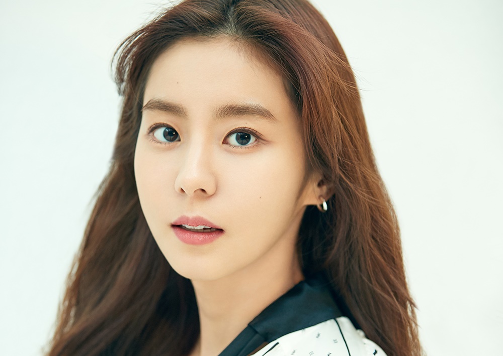 유이, ‘SF8’ 시리즈 오기환 감독 ‘증강 콩깍지’ 여주인공 출연 확정