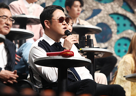 ‘복면가왕’ “내가 떨어지던 날과 분위기 비슷” 5연승 가왕 ‘걸리버’ 이원석이 인정한 가왕 교체설?