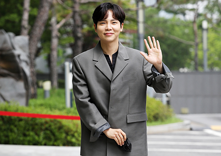 [포토] 고건한, 수줍은 아침 인사