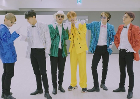 몬스타엑스, 타이틀곡 '판타지아' 스페셜 안무 영상 공개... 흥겨움+코믹함 폭발