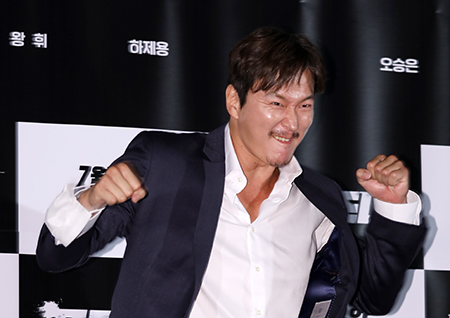 [포토] 조운, 멋진 액션 포즈