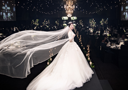 ‘우아한 여신’ 기상캐스터 전소영, 웨딩 본식 화보 공개