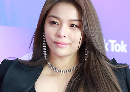 [소셜iN] 뜨뜨뜨뜨·에일리 "열애설? 괜찮아! 배그나 합시다"