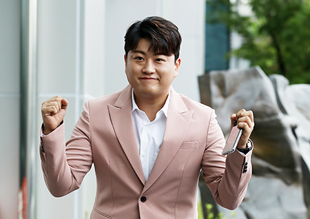 [포토] 김호중, 오늘도 힘내세요!