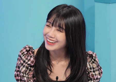 ‘10년 차’ 에이핑크 은지, 뒷짐→주먹 터치 ‘신상 인사법’ 폭소