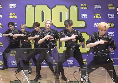 '아이돌 라디오' 원어스, 흥행 예감 '심장저격춤'→댄스 콜라보