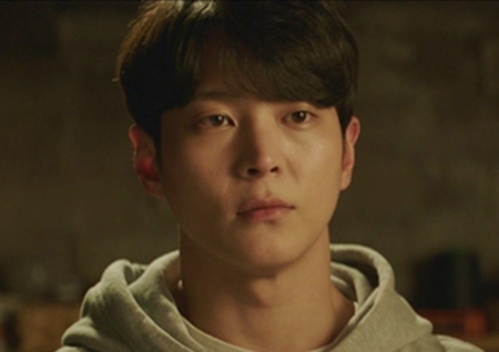 '앨리스' 김희선, 2021년으로 시간 여행... 주원 죽었다? '충격 엔딩'