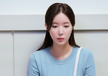 '내가 가장 예뻤을 때' 임수향, 응급실 앞 심각한 표정…왜?