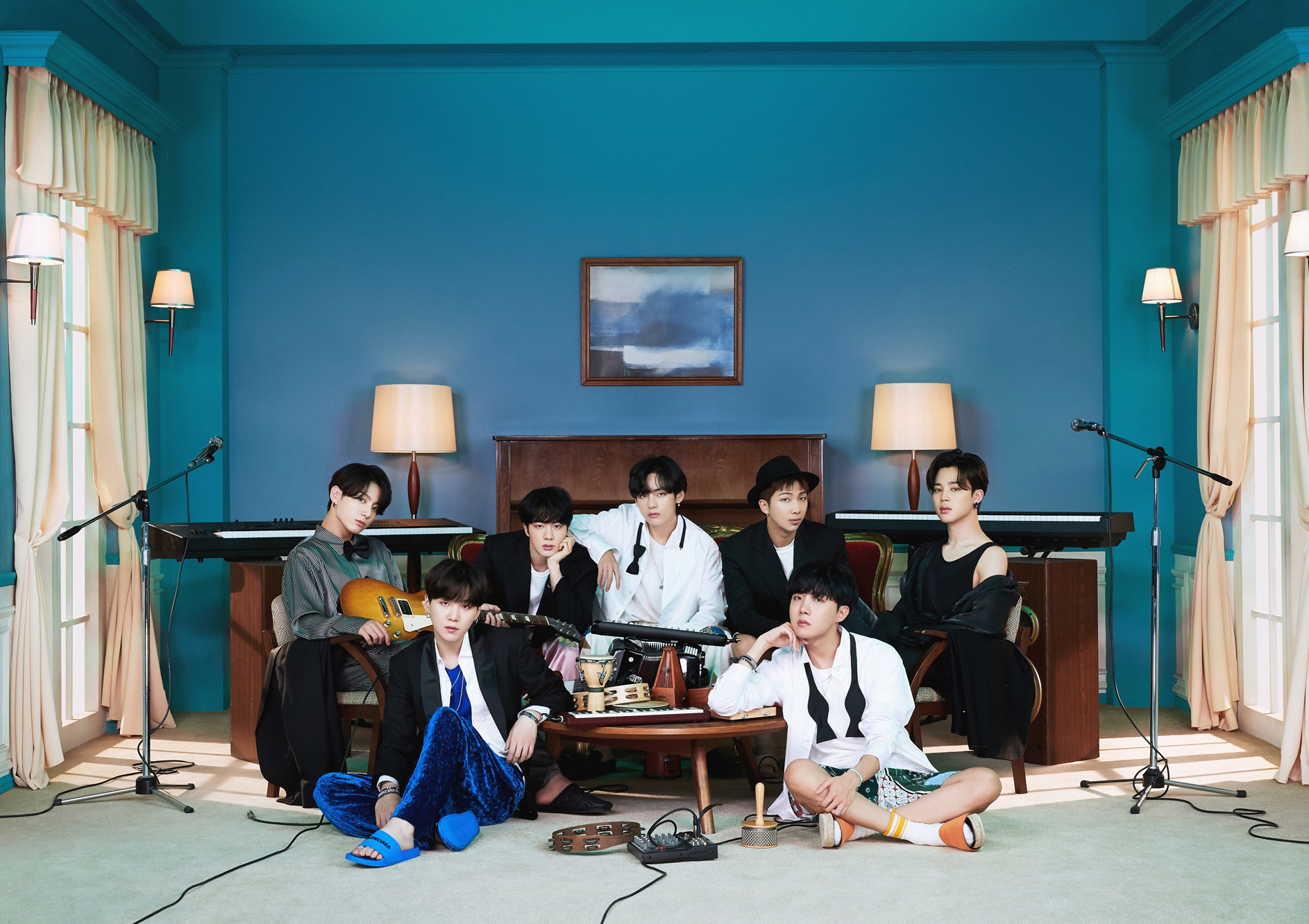 방탄소년단, 새 앨범 'BE (Deluxe Edition)' 첫 콘셉트 포토 공개