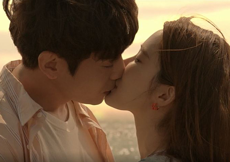 ‘나를 사랑한 스파이’ 문정혁♥유인나, 운명 같은 첫 만남→달콤한 키스