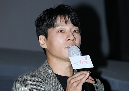 [포토] 이천희, 영화 '앙상블' 많은 관심 부탁드립니다