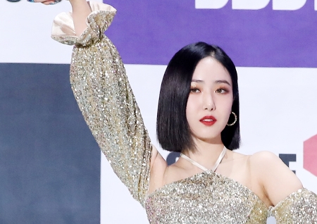 여자친구의 욕망은? 예린·신비 "미(美)+카메라 원샷"