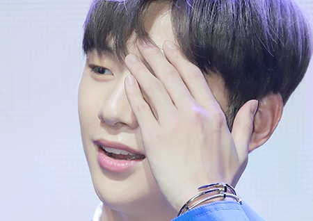 강다니엘 소속사 "트와이스 지효 결별? 확인 중"