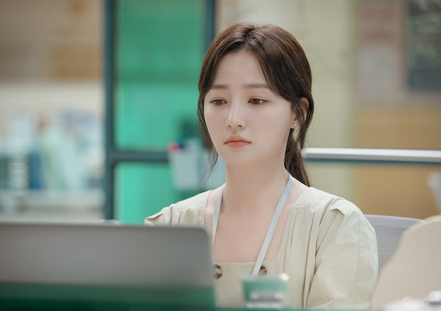 ‘제발 그 남자 만나지 마요’ 송하윤, 눈물 후 경찰서 行 ‘궁금증 ↑’