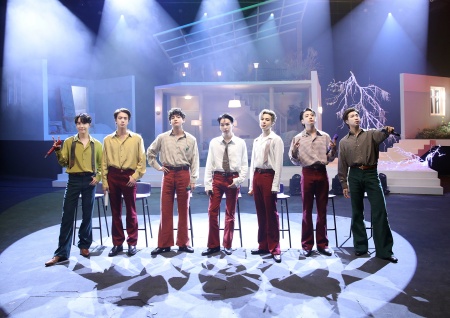방탄소년단, 美 '굿모닝 아메리카' 출연… 'Life Goes On'·'Dynamite' 무대 펼쳐
