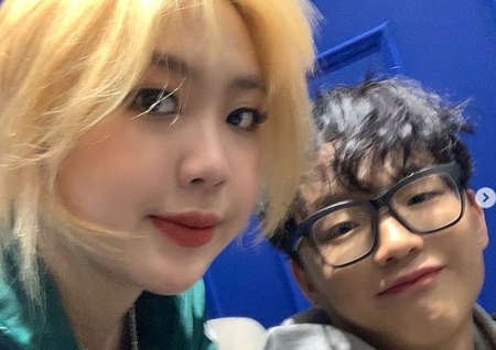 래원·이영지, 뜬금 열애설에 "사랑은 없다" 쿨한 대처 