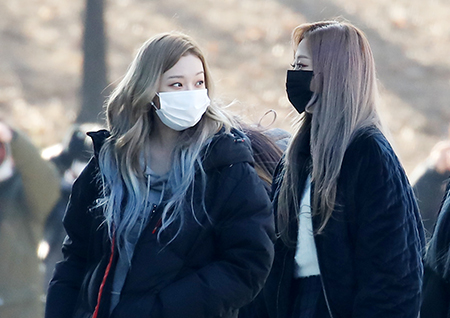 [포토] 에스파 윈터-지젤, 눈부신 투샷