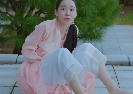 '철인왕후' 신혜선 "내가 고자라니"..타임슬립 알게 됐다