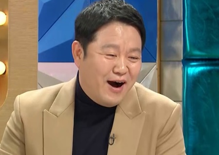 '라디오스타' 윤종신, 김구라에 역질문 공세…"여자친구 미인일 것" 
