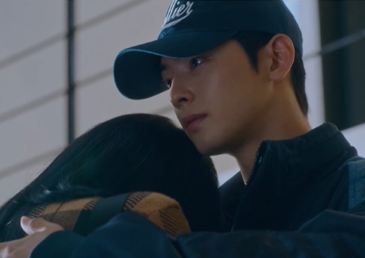 '여신강림' 박유나, 차은우 품에 안겨 오열→가정폭력 고백