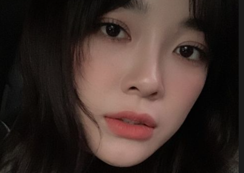 김세정 "엑소 세훈과 사적으로 연락하는 사이 아님, 걱정 마세요" [인스타]