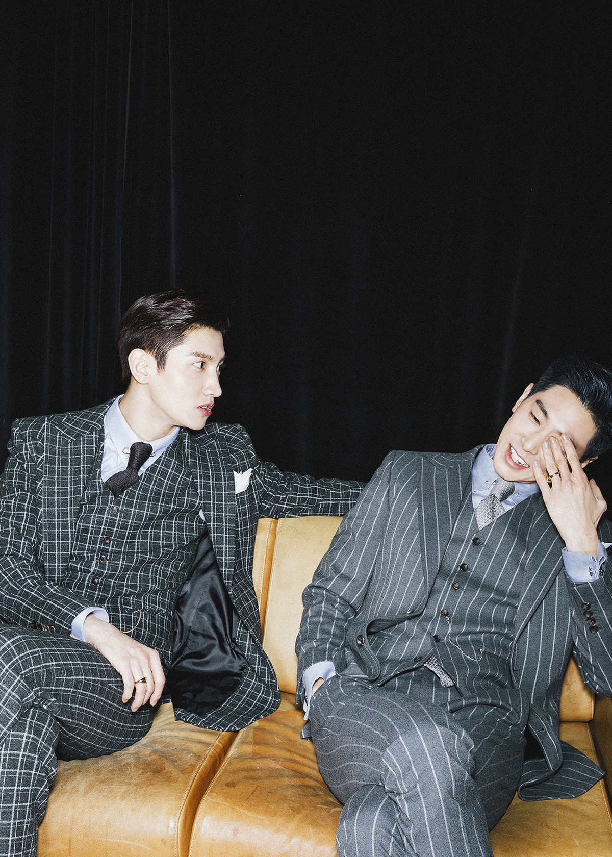동방신기, 새 앨범 대표하는 키워드 셋 #운명 #매거진 #팬