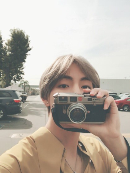방탄소년단 뷔, ‘사진도 잘 찍는 포토그래퍼 아이돌’