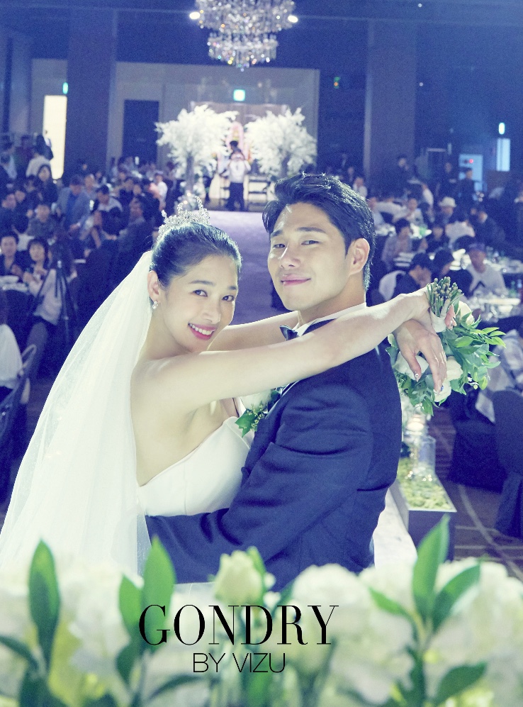 Ли Су Мин и Сон У Сон поделились снимками со свадьбы