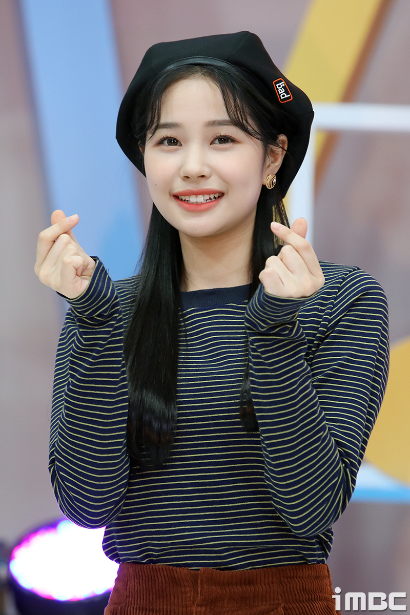 위클리 지한 