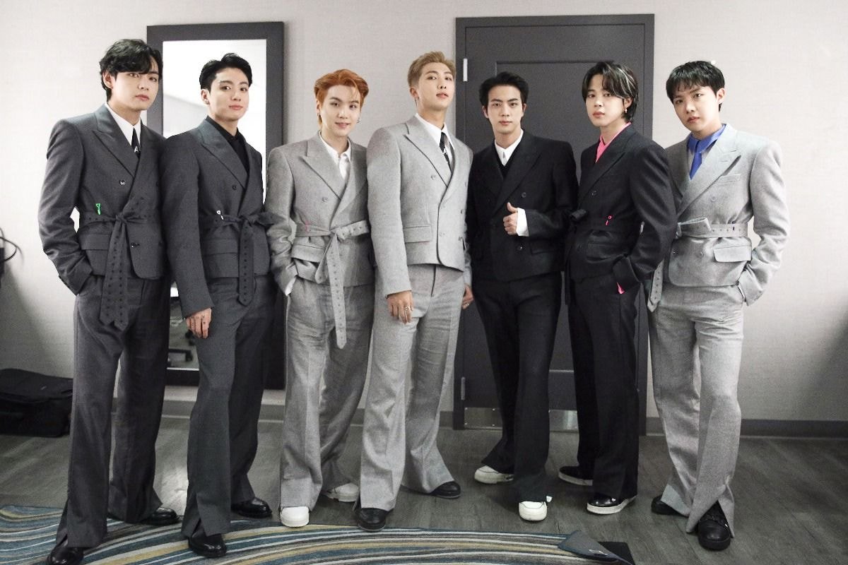 BTS, 하이패션 브랜드도 넘보는 '세계최강' 인지도