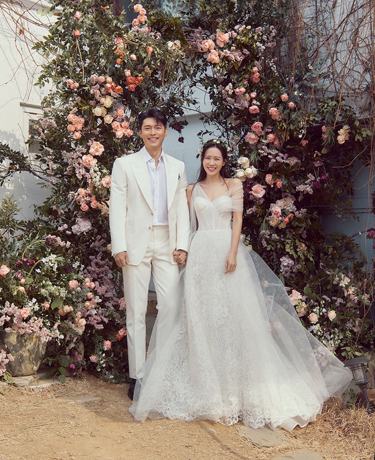 Hyun Bin and Son Ye Jin s Wedding Pictorial Unveiled - 60