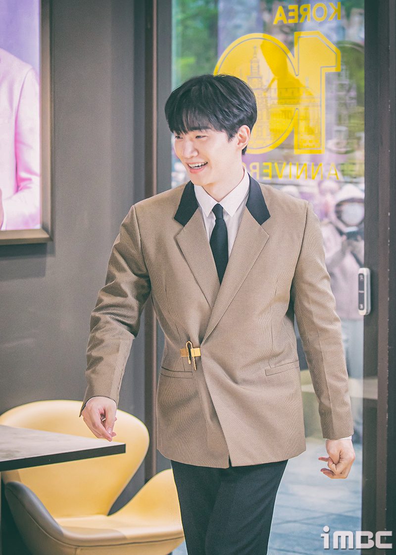 [움짤] 이준호, '우리궁 잊산' 나 아직 못잊산~
