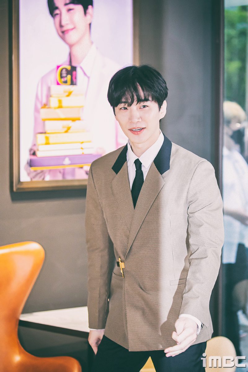 [움짤] 이준호, '우리궁 잊산' 나 아직 못잊산~